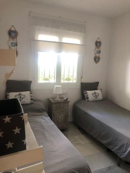 Appart T3 A Louer En Andalousie Chiclana de la Frontera Buitenkant foto